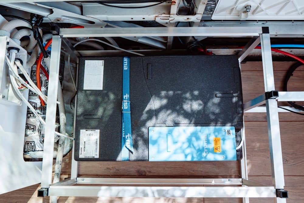 Truma Saphir Comfort Under-Bunk Air Conditioner and how to position it properly in a caravan.