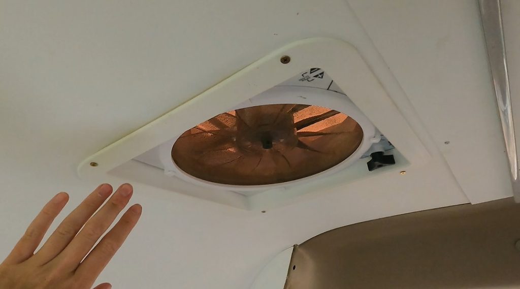 Choosing where to put the MaxxAir fan in your Toyota coaster