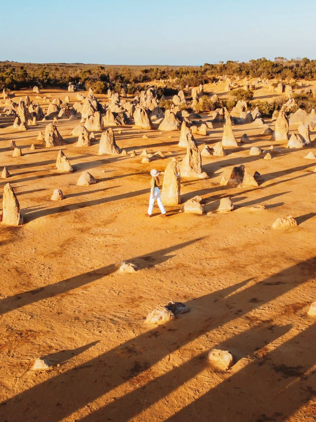 Drone footage walking through the Pinnacles north of Perth, Western Australia