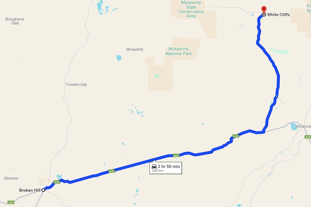 Map showing 4WD route from Broken Hill to White Cliffs via Barrier Highway and Dry Lake Road with unsealed sections.